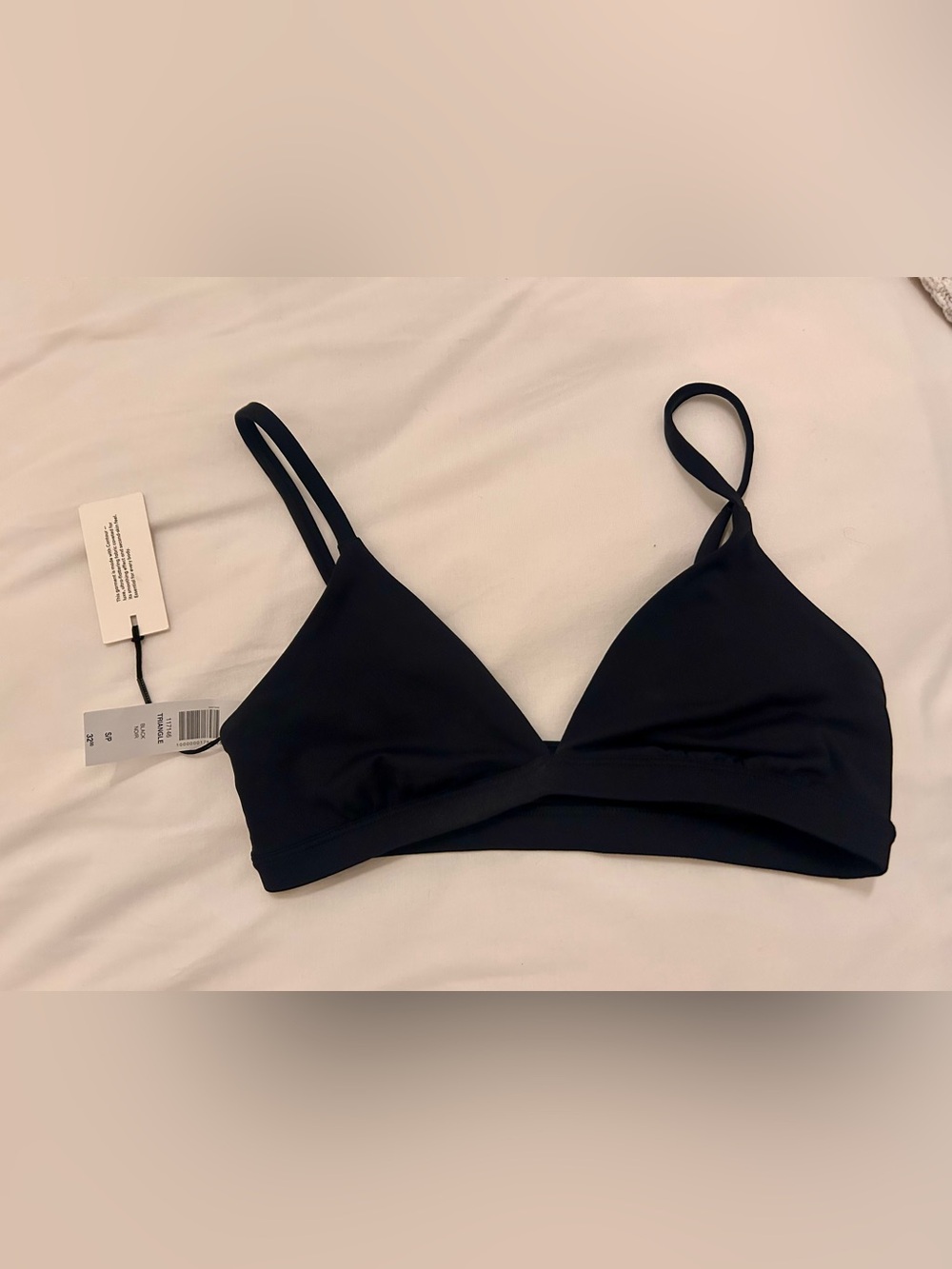 Aritzia contour Black Triangle Bralette small BNWT
